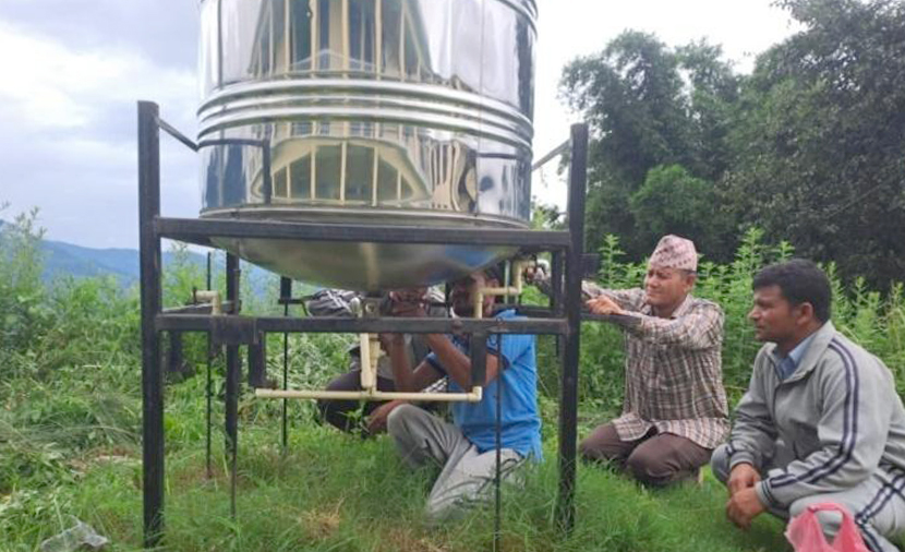 미얀마 식량위기 지원 긴급식량을 준비하는 모