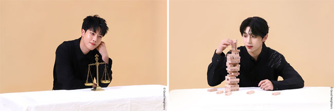 세계 사회 정의의 날을 표현하기 위해 양팔 저울, 젠가와 사진찍은 대열과 와이