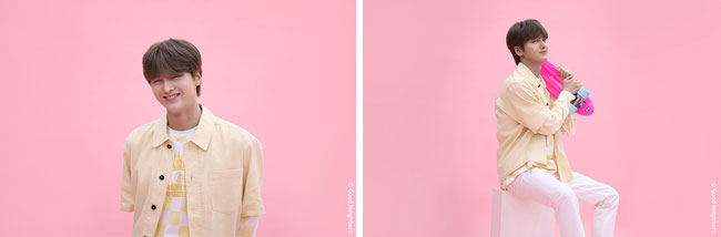 스케이트보드와 함께 화보를 찍은 준호