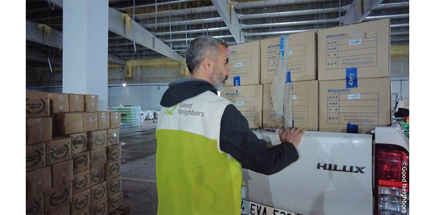 1: ​물품이 현지 협력 기관의 창고에서 피해 지역까지 운송되는 과정1