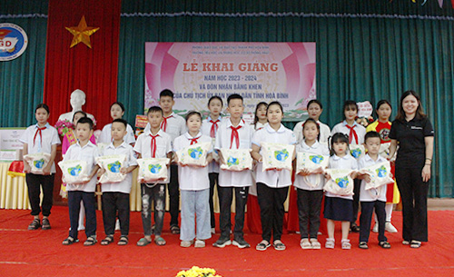굿네이버스 베트남, 솔루스첨단소재와 베트남 틴 랑 지역 초중등학교 식수대 설치 이양식 진행
