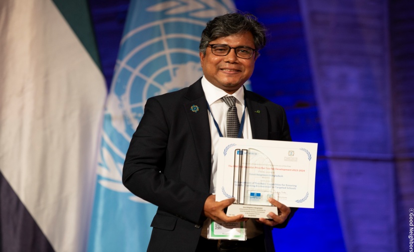 교사개발상 수상한 굿네이버스 방글라데시 대표