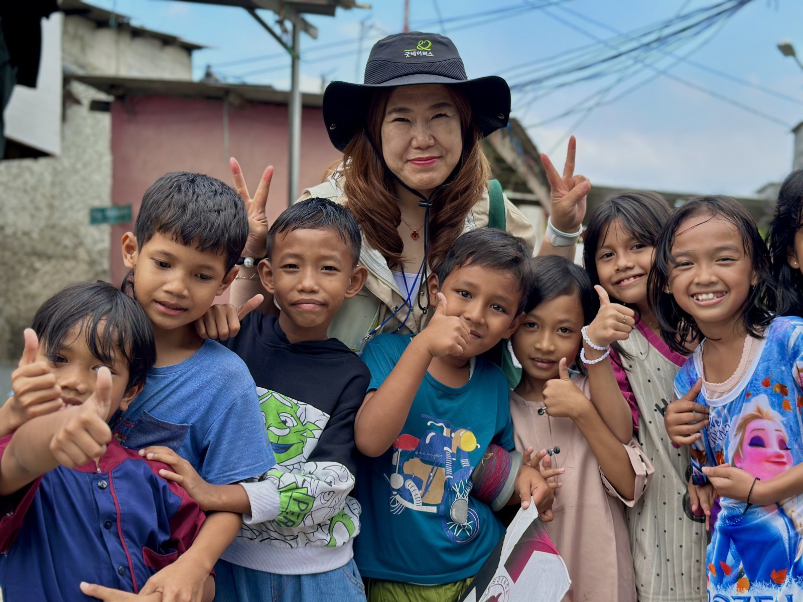 [동아일보] 플리마켓으로 인니 '폐기물 은행'세우는 손현민 대