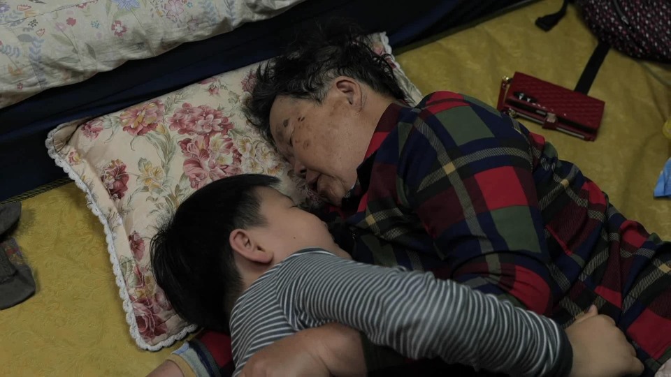 사진 2-1. 굿네이버스는 창립 35주년을 맞아 위기가정 삶을 조명하는 