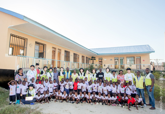 여러분이 보내주신 후원금은 소봄이네 가정을 위해 다음과 같이 사용됩니다. 생계비-생활지원비, 식료품 구입비, 체납공과금 지원, 육아지원비-이유식 및 육아용품지원, 어린이집 특별활동비 지원, 양육 기술 안내, 주거환경개선비-주거이전비,아동과 조부모 방 조성