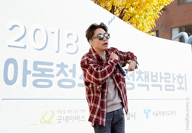 쇼미더권리에 초대가수로 참여한 래퍼 비지 이미지