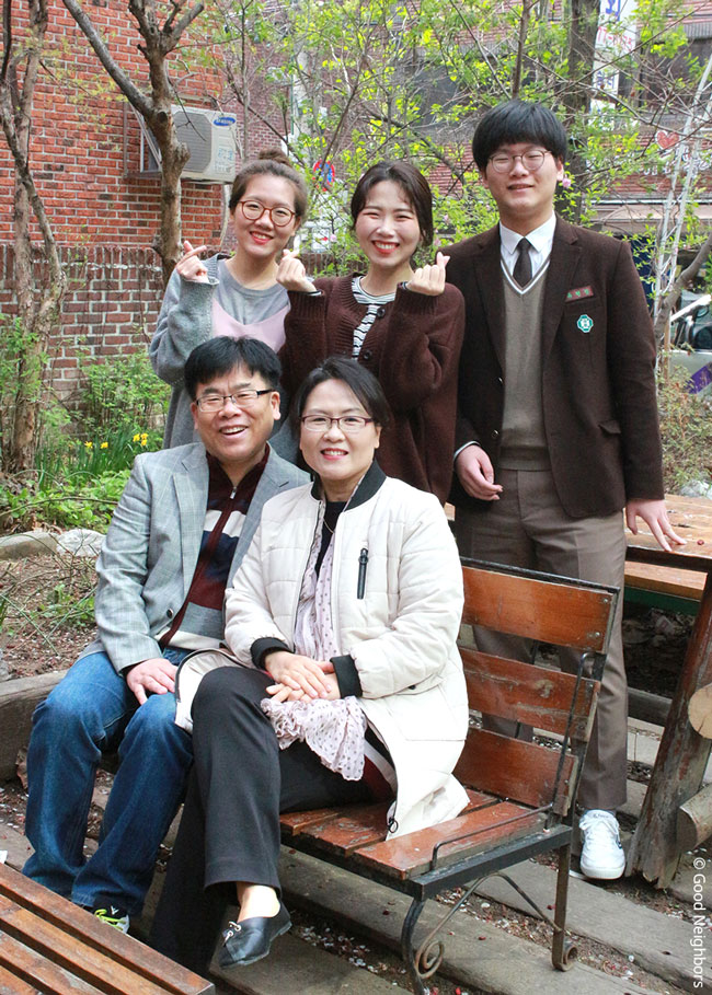 전주은 회원 유해미 회원 가족들의 모습