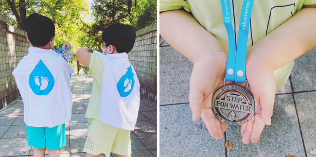  (좌) 희망걷기대회 티셔츠를 두르고 포즈를 잡은 후 사진을 찍은 윤승호 님의 자녀 (우) 윤승호 님의 아들 손 위에 희망걷기대회 메달을 올린 후 찍은 인증 사진