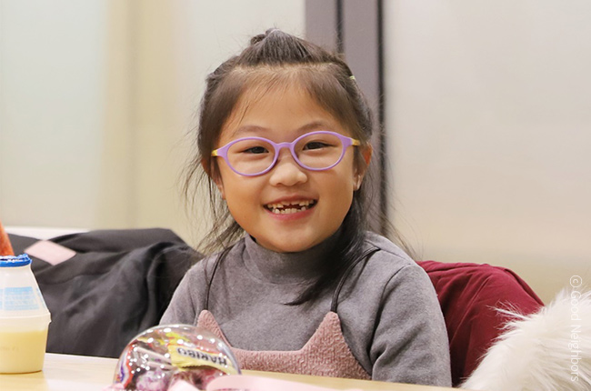 여러분이 보내주신 후원금은 소봄이네 가정을 위해 다음과 같이 사용됩니다. 생계비-생활지원비, 식료품 구입비, 체납공과금 지원, 육아지원비-이유식 및 육아용품지원, 어린이집 특별활동비 지원, 양육 기술 안내, 주거환경개선비-주거이전비,아동과 조부모 방 조성