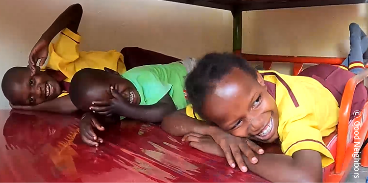 우간다 카토 삼남매 사진